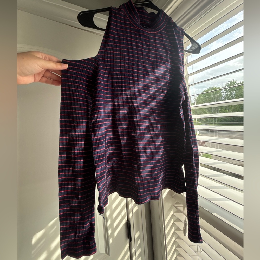 SO Women's Striped Cold Shoulder Top - Purple and Red